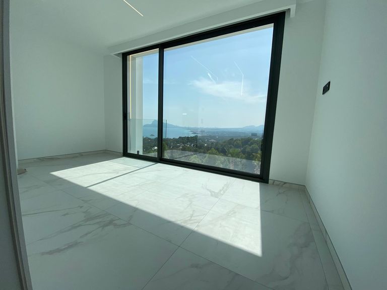 Property thumbnail 12