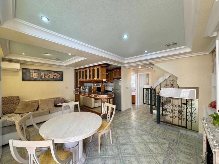 Property thumbnail 7