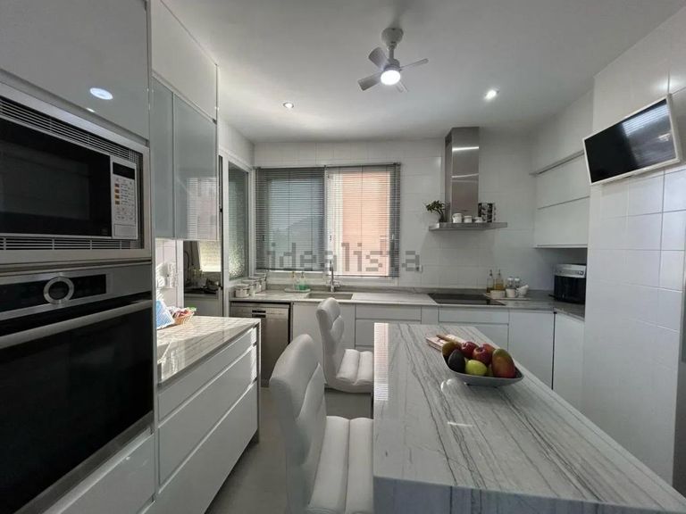 Property thumbnail 9