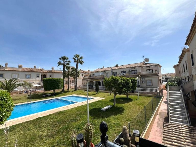 Property thumbnail 1