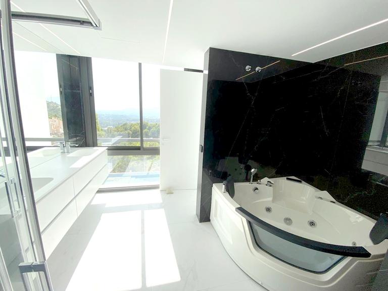 Property thumbnail 37