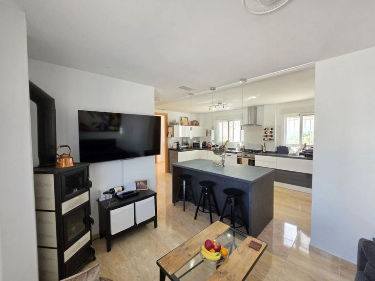 Property thumbnail 13