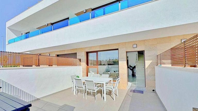 Property thumbnail 1