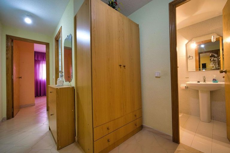 Property thumbnail 24