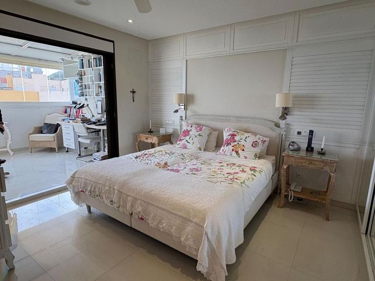 Property thumbnail 9