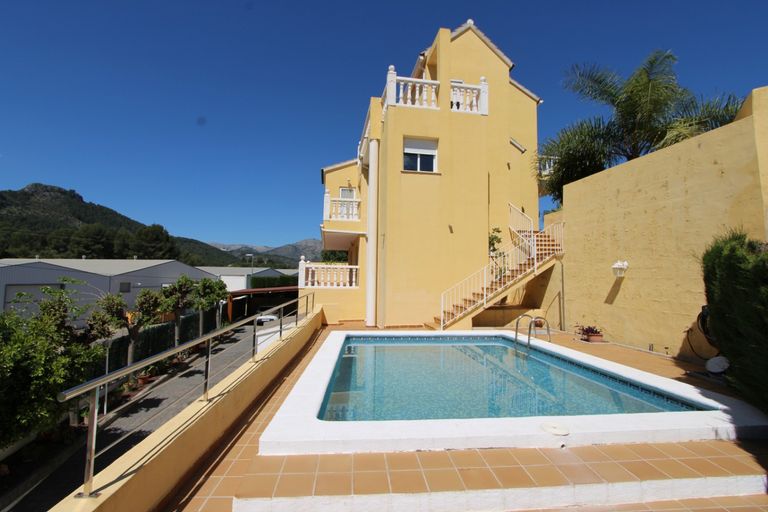 Property thumbnail 7