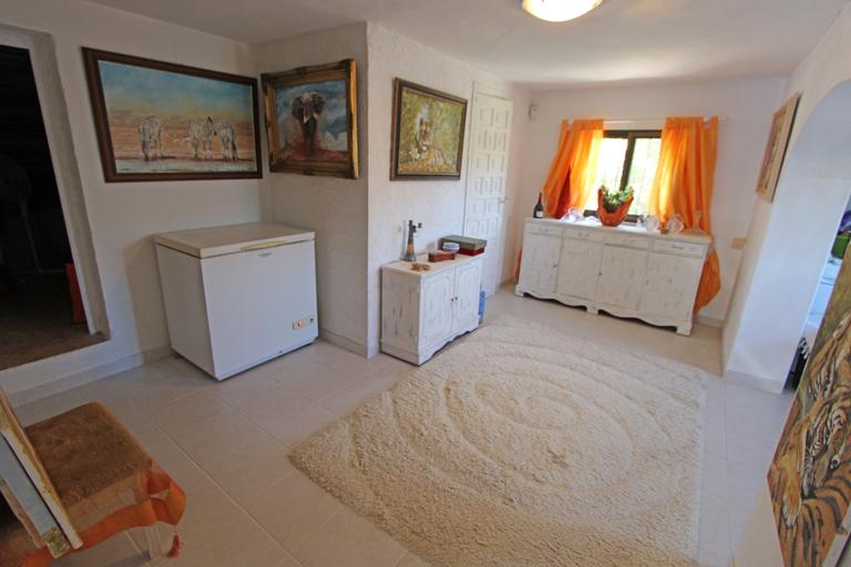 Property thumbnail 36
