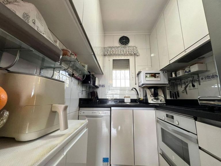 Property thumbnail 6