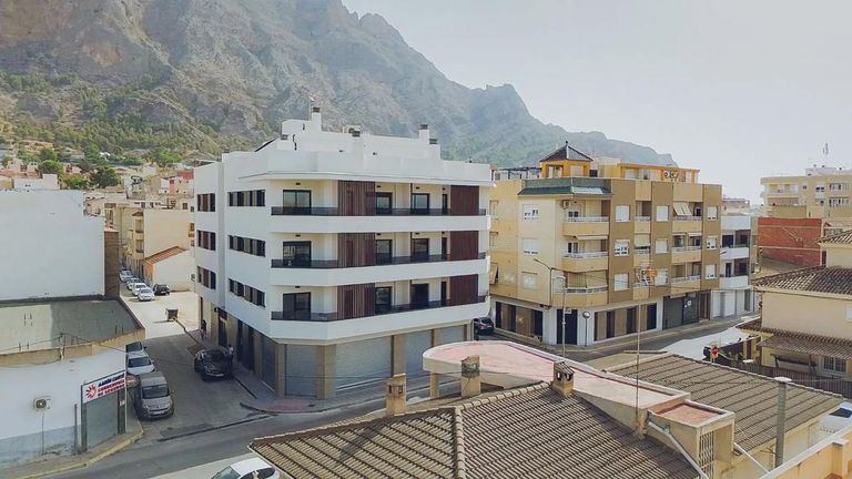 Property thumbnail 3