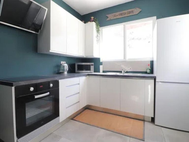 Property thumbnail 8