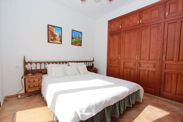 Property thumbnail 25