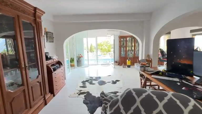 Property thumbnail 11
