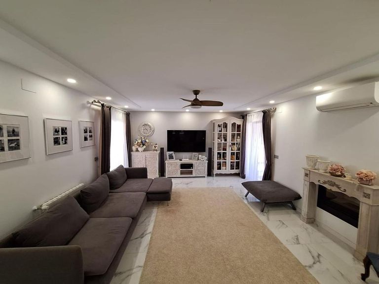Property thumbnail 7