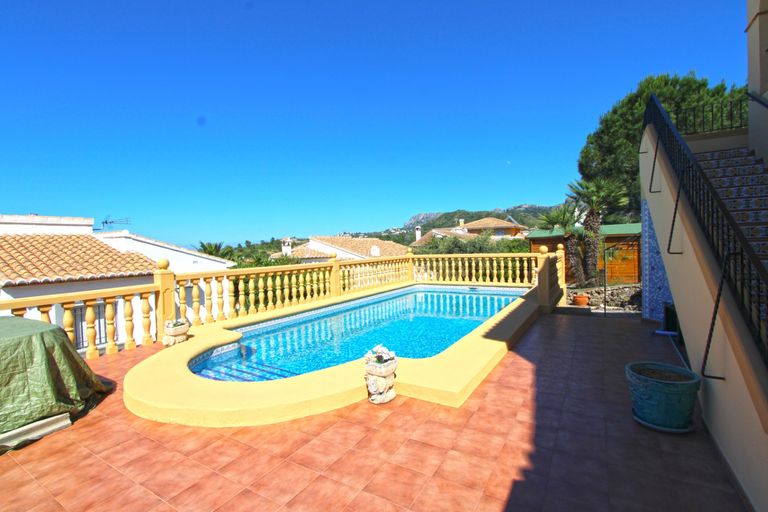 Property thumbnail 2