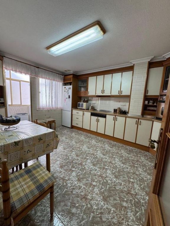 Property thumbnail 9