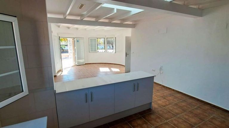 Property thumbnail 4