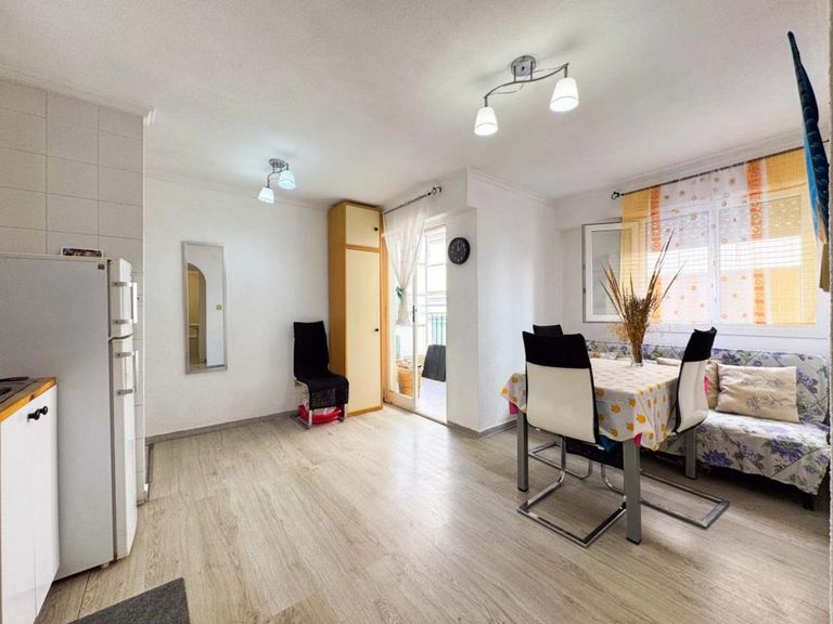 Property thumbnail 6
