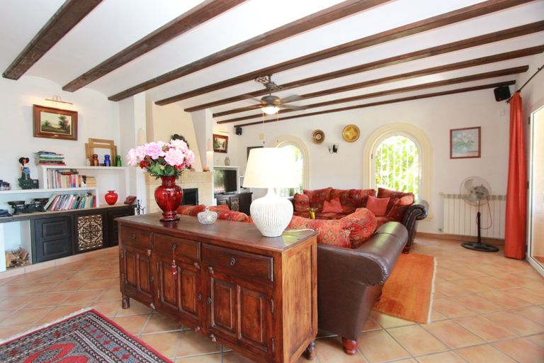 Property thumbnail 11
