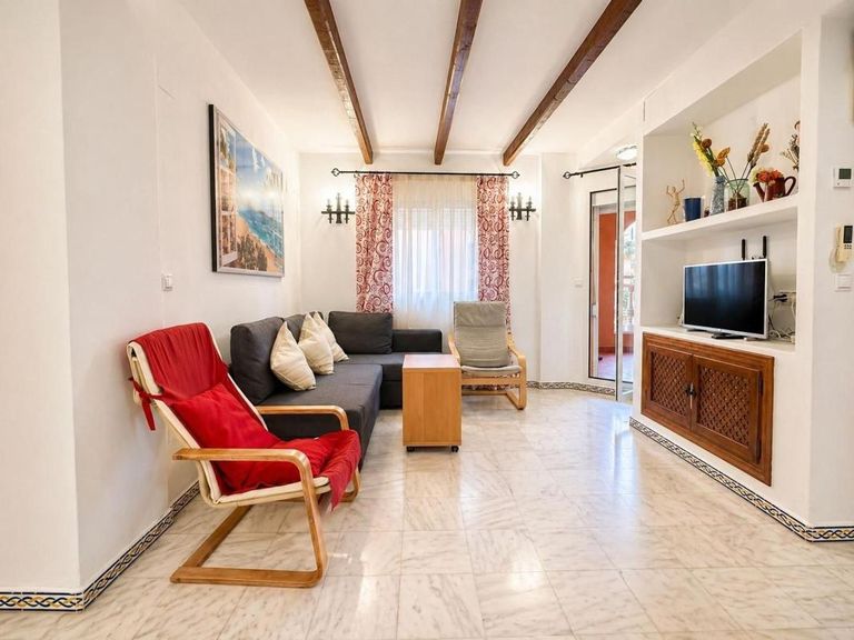 Property thumbnail 1