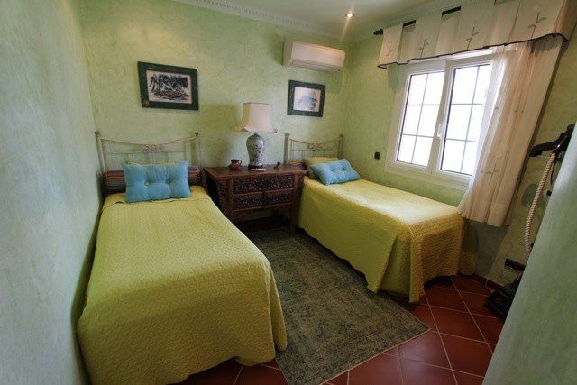 Property thumbnail 9