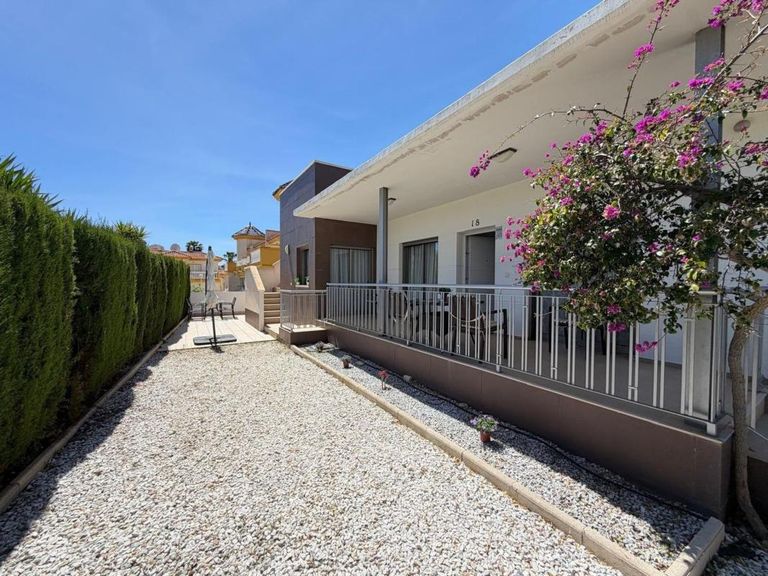 Property thumbnail 1