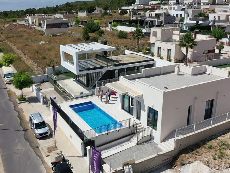 Property thumbnail 4