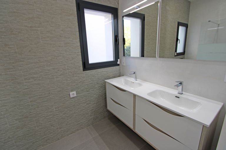 Property thumbnail 20