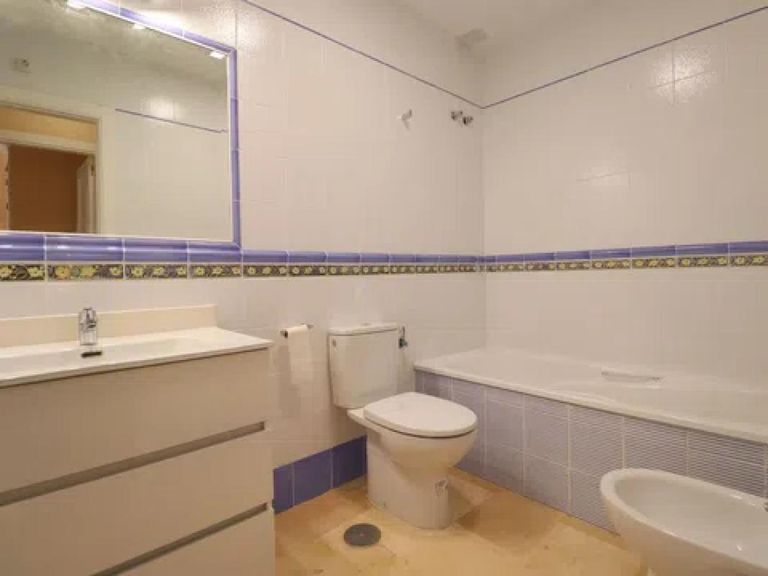 Property thumbnail 11