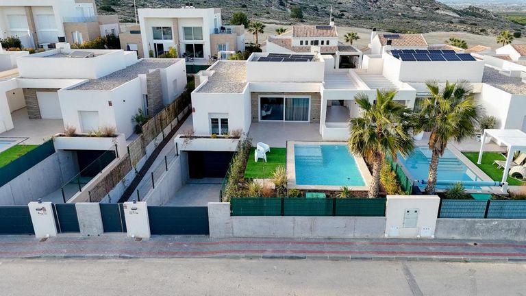4 bedroom House / Villa in Inland, Costa Blanca - Property VC602024