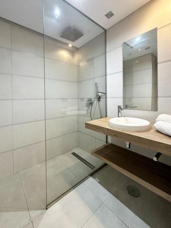 Property thumbnail 17