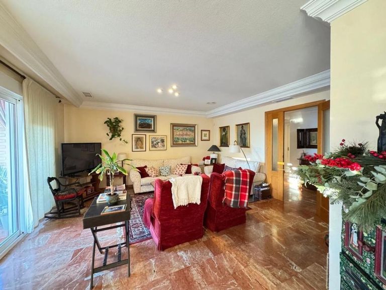 Property thumbnail 1