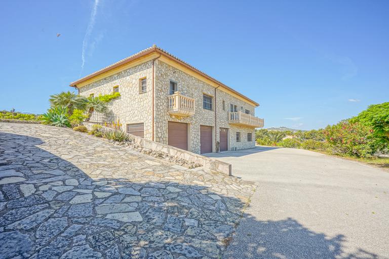 Property thumbnail 7
