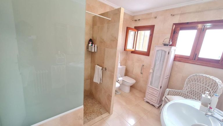 Property thumbnail 12