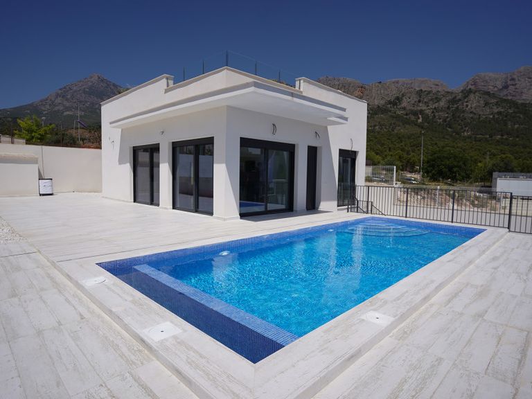 Property thumbnail 1