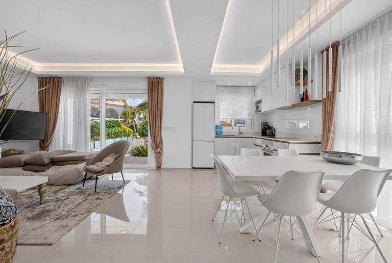 Property thumbnail 10
