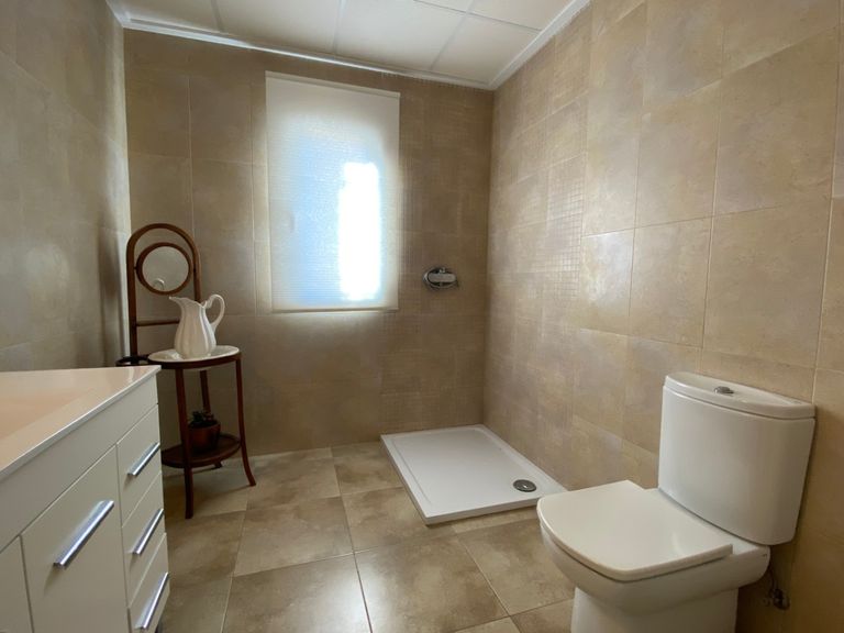 Property thumbnail 25