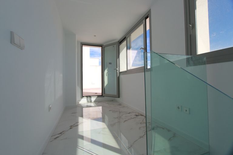 Property thumbnail 19