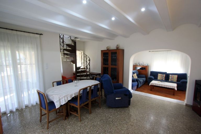 Property thumbnail 8