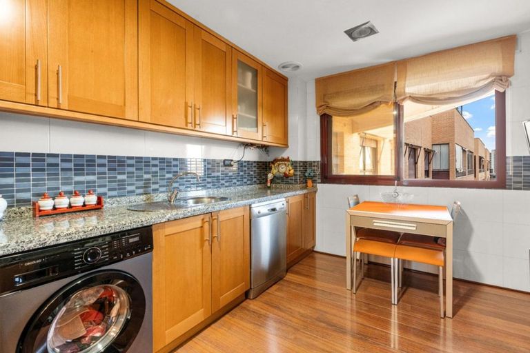Property thumbnail 12