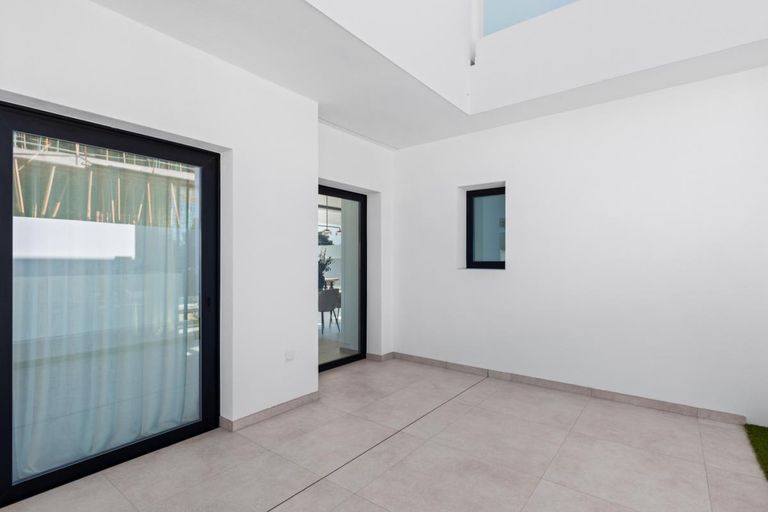 Property thumbnail 8