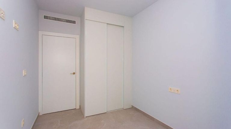 Property thumbnail 23
