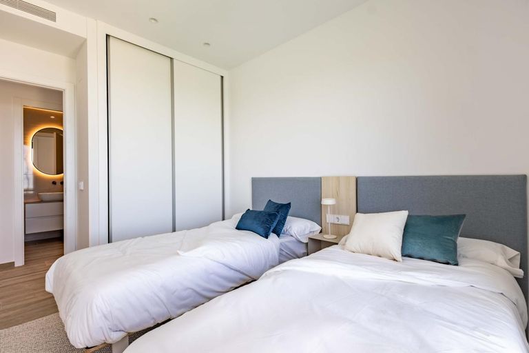 Property thumbnail 9