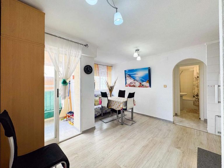 Property thumbnail 1