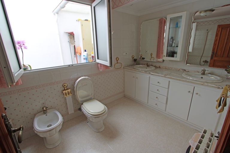 Property thumbnail 13