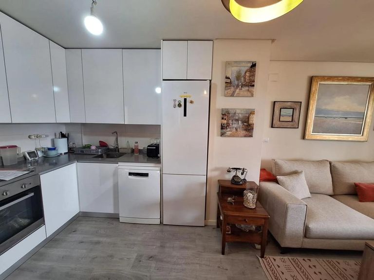 Property thumbnail 7
