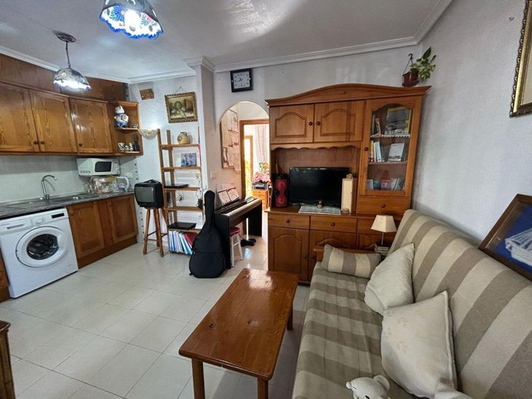 Property thumbnail 8