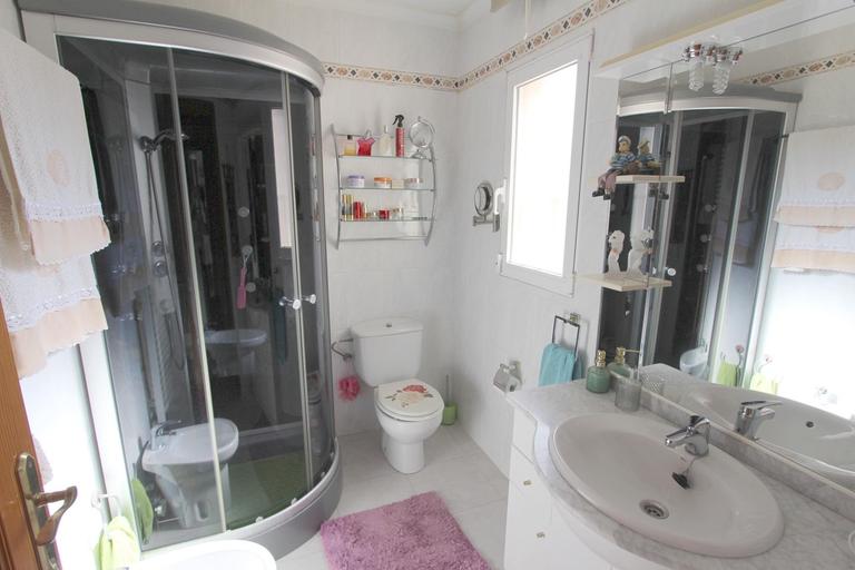 Property thumbnail 11