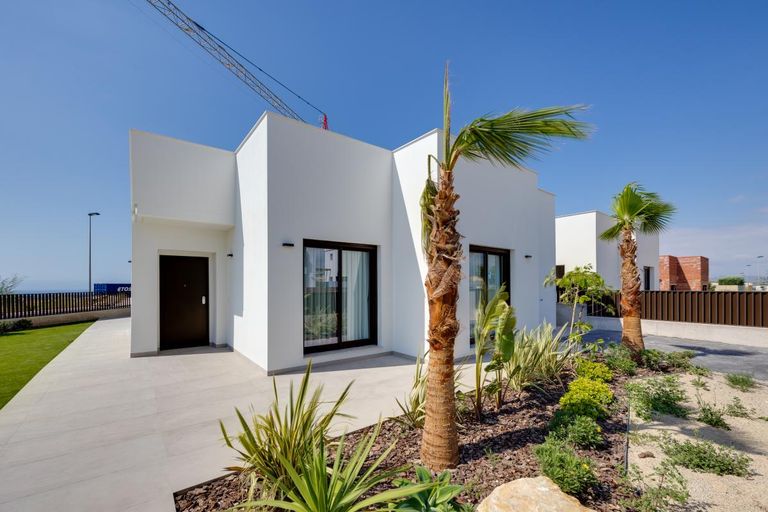 Property thumbnail 1