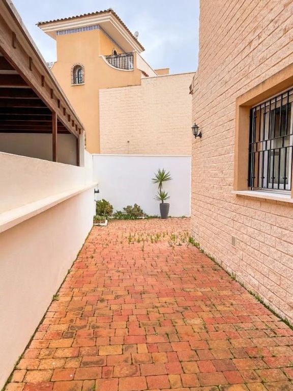 Property thumbnail 11