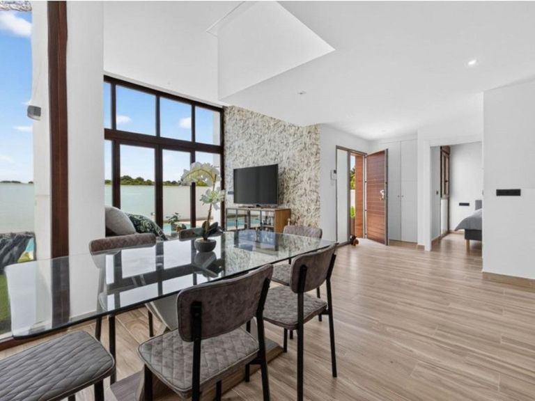Property thumbnail 10
